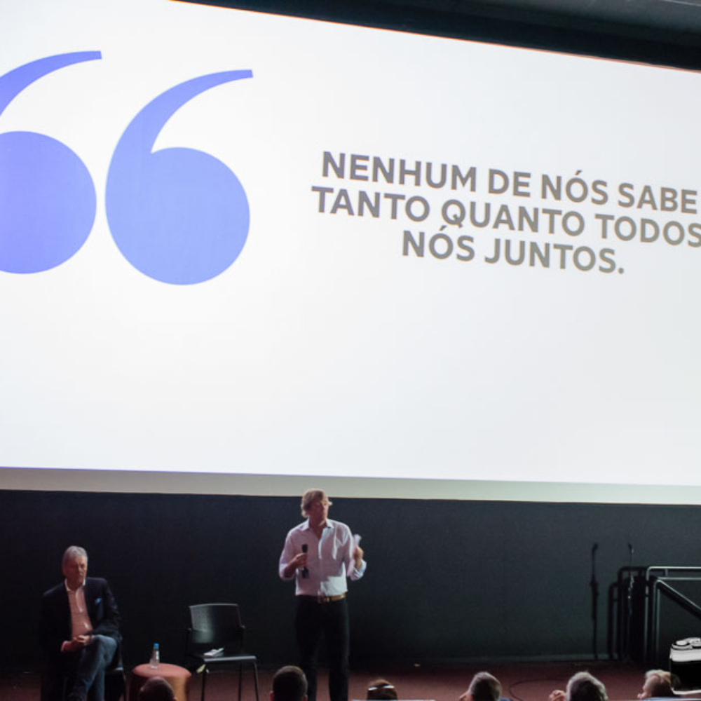 Evento para divulgação de resultados e metas da cia para funcionários em São Paulo