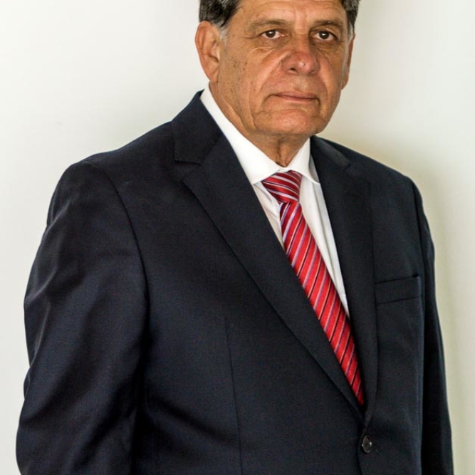 Retratos Corporativos Carlos Augusto